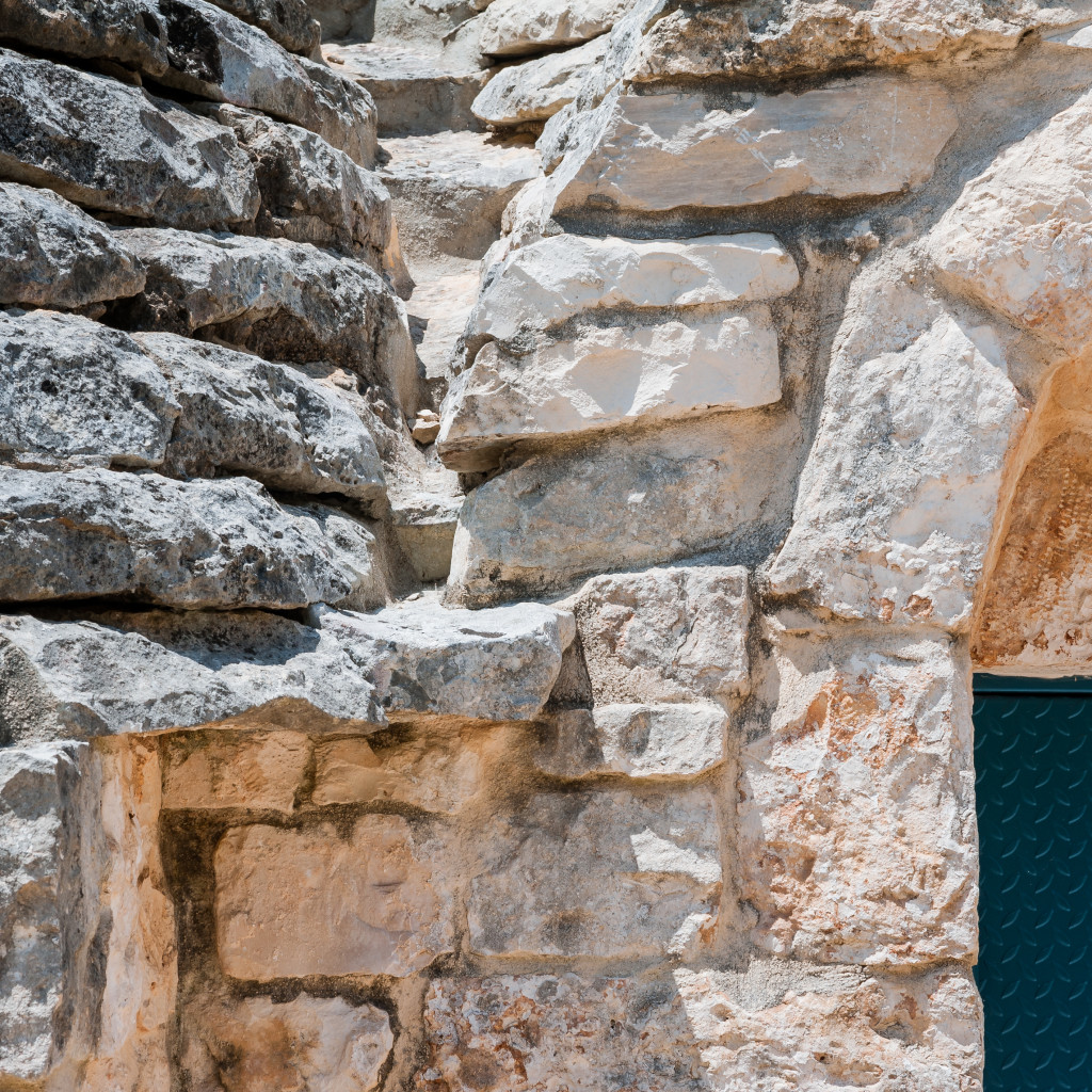 Un dettaglio dei trulli di Tre Casiedde, casa vacanze in Puglia